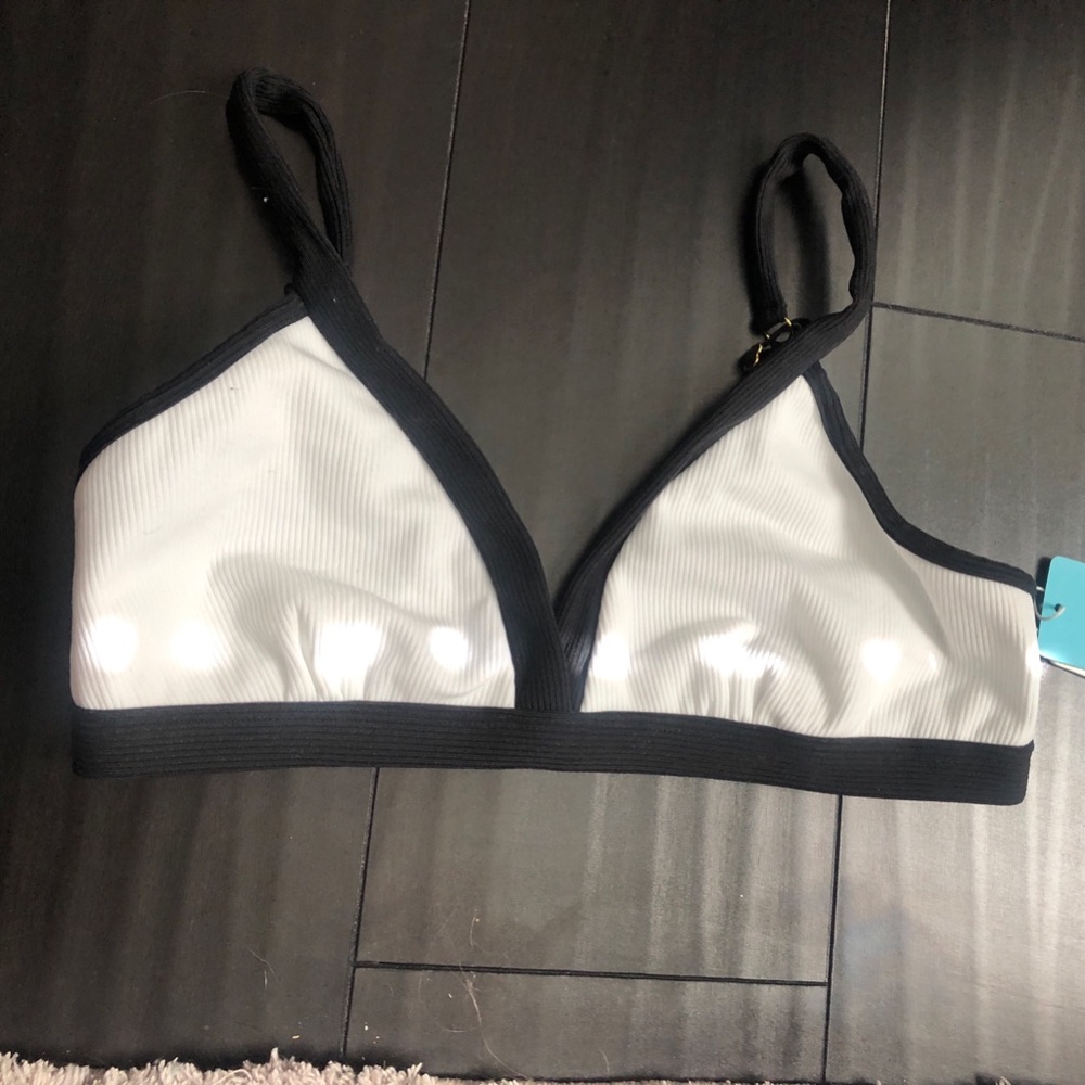 White & Black L Beach Bunny Bikini Presley Top NWT